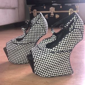 Jeffrey Campbell xo Urban Outfitters Playforms